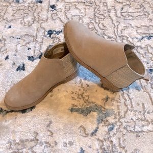 TOMS ankle boots